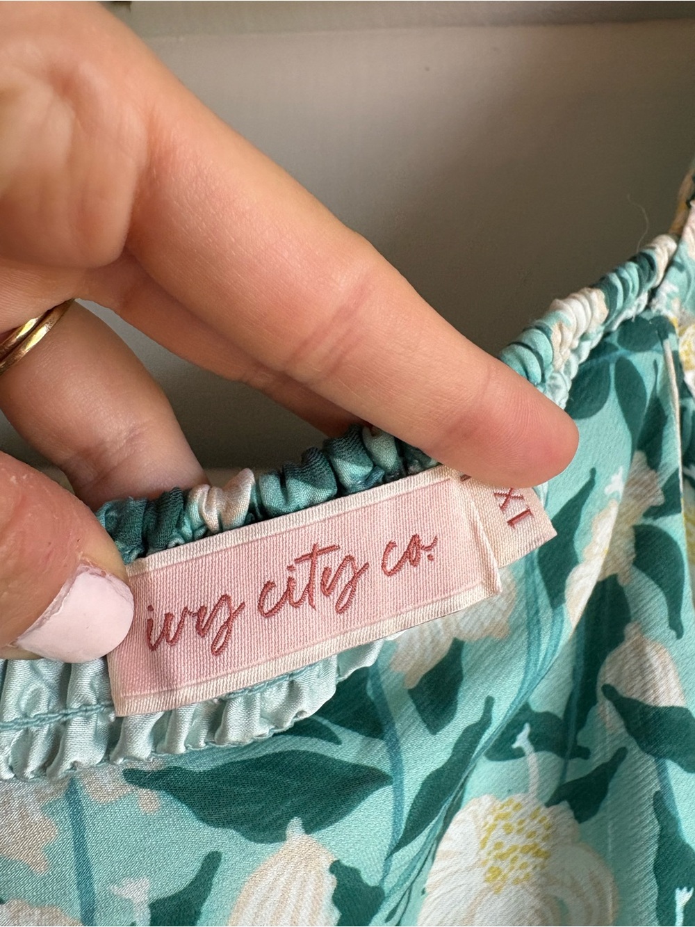 Ivy City Co Floral Midi Dress 1X Puff Sleeve Smocked Cottagecore Viscose Blend - Picture 4 of 9